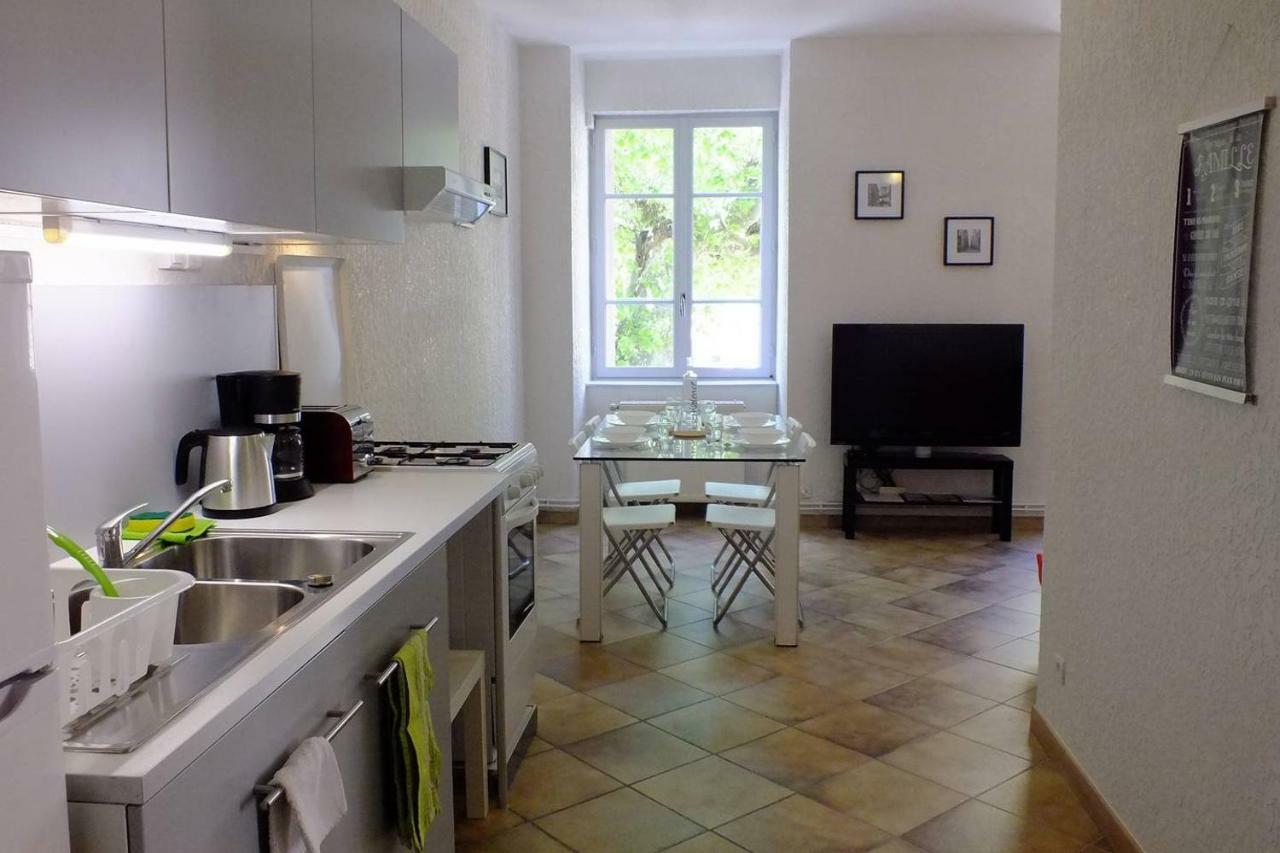 Appartements Coeur De Village Saint-Jean-du-Bruel Eksteriør billede
